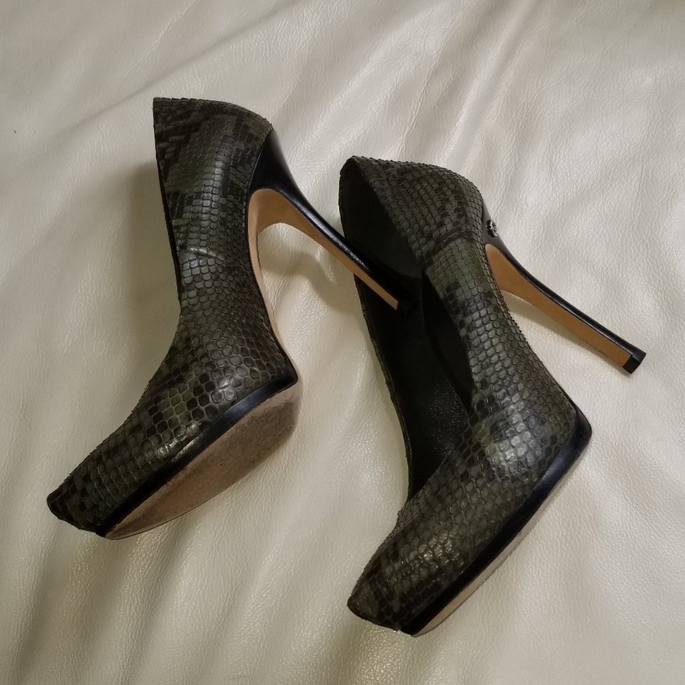 Gucci Python Snakeskin Heels - Picture 2 of 7